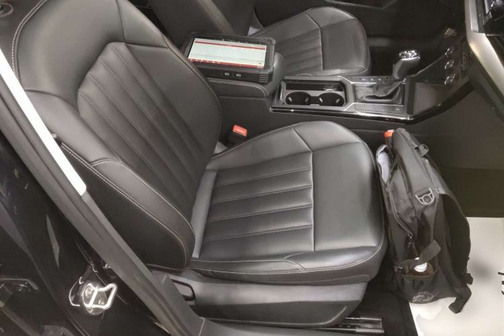 Used Volkswagen Passat 2019 280TSI Business Edition China VI Right Front Seat