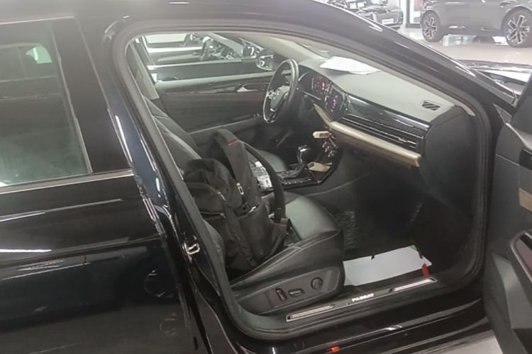 Used Volkswagen Passat 2019 330TSI Luxury Edition China V Standard Right Front Seat