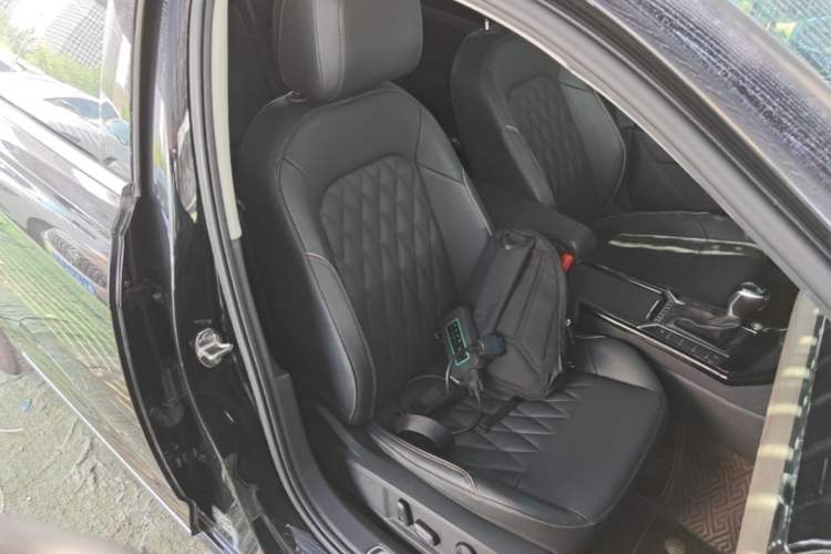 Used Volkswagen Passat 2019 330TSI Luxury Edition China VI Standard Right Front Seat