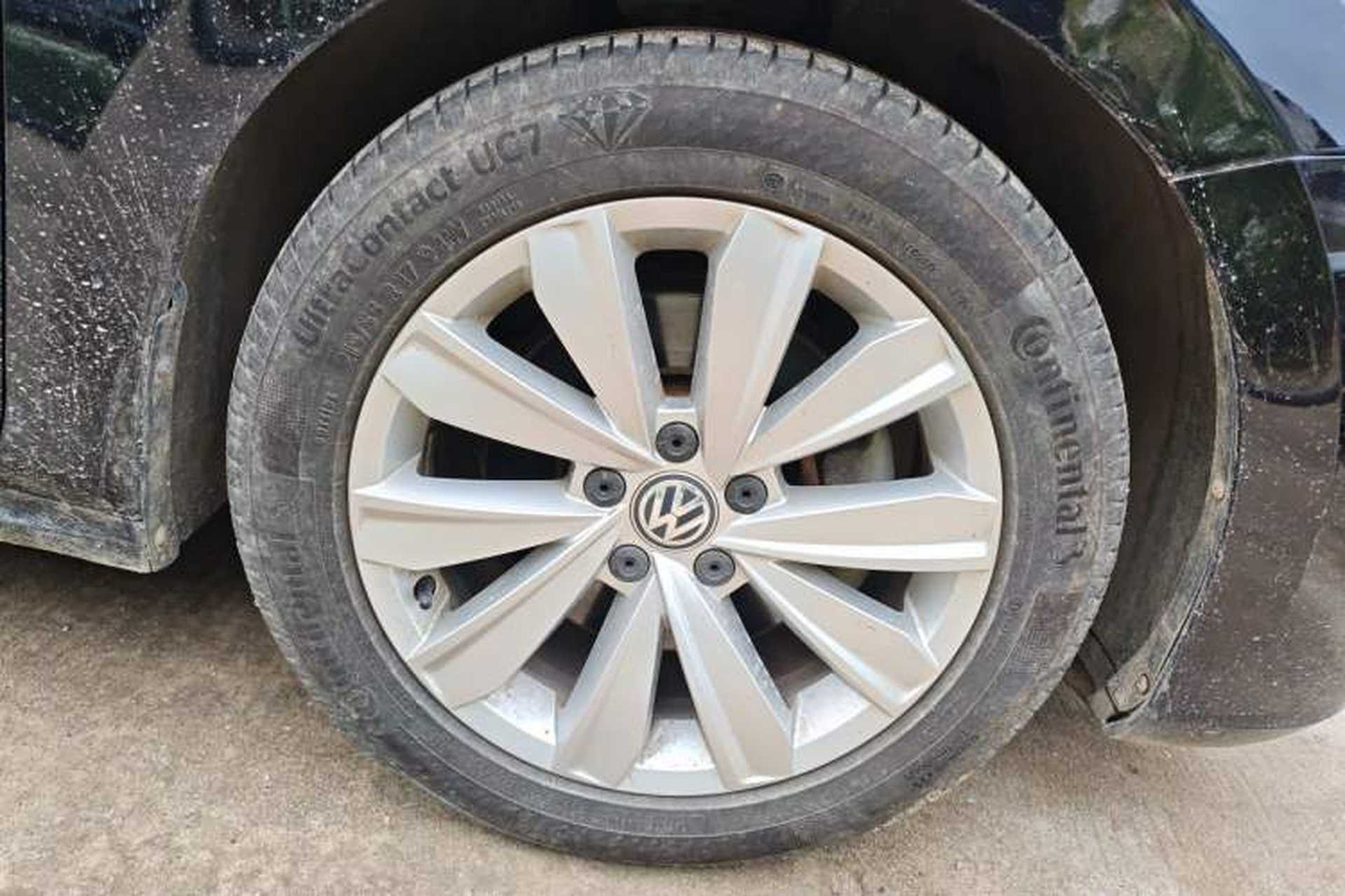 Used Volkswagen Passat 2019 330TSI Elite Edition China V Standard Right Front Wheel Hub