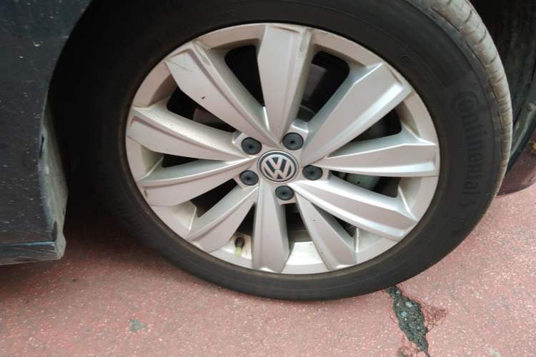 Used Volkswagen Passat 2019 330TSI Elite Edition China V Standard Right Front Wheel Hub
