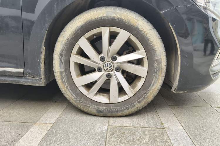 Used Volkswagen Passat 2019 280TSI Business Edition China V Standard Right Front Wheel Hub