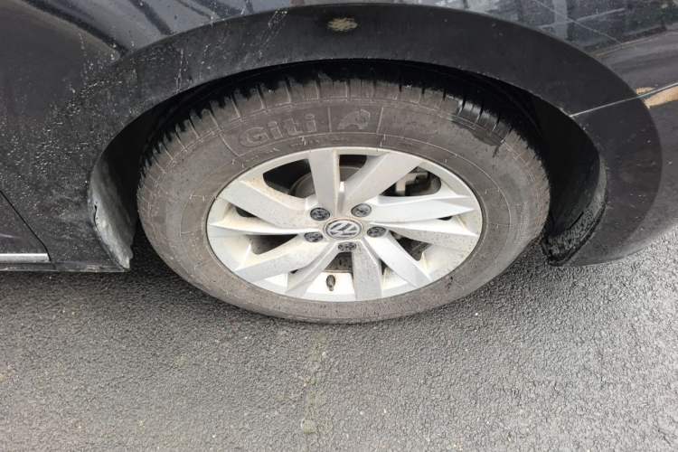 Used Volkswagen Passat 2019 280TSI Business Edition China VI Right Front Wheel Hub