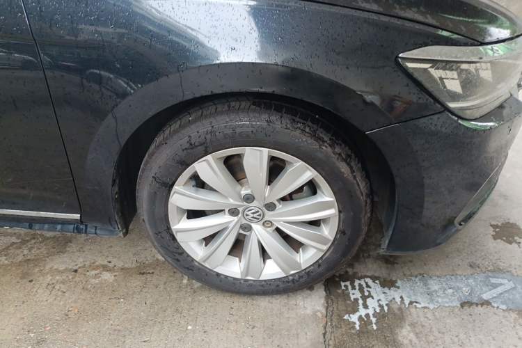 Used Volkswagen Passat 2019 330TSI Elite Edition China V Standard Right Front Wheel Hub