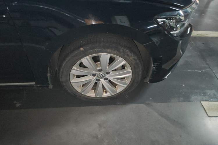Used Volkswagen Passat 2019 330TSI Elite Edition China VI Right Front Wheel Hub