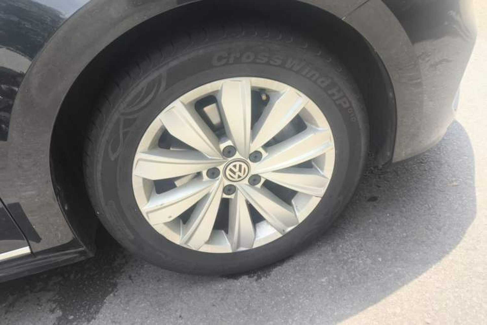 Used Volkswagen Passat 2019 330TSI Elite Edition China VI Right Front Wheel Hub