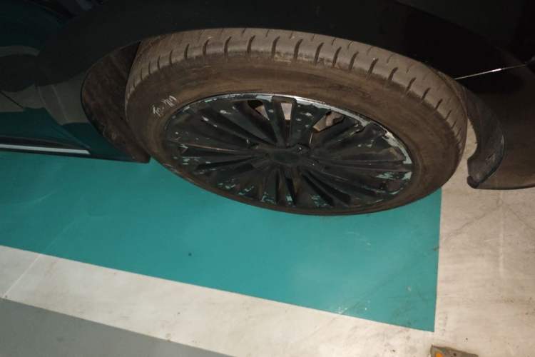 Used Volkswagen Passat 2019 330TSI Prestige Edition China VI Standard Right Front Wheel Hub
