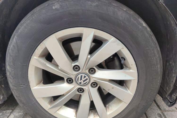 Used Volkswagen Passat 2019 280TSI Business Edition China V Standard Right Front Wheel Hub