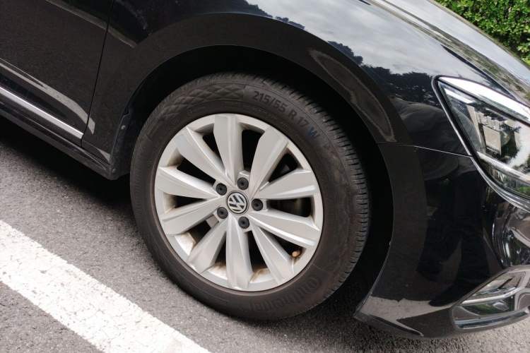 Used Volkswagen Passat 2019 330TSI Elite Edition China VI Right Front Wheel Hub