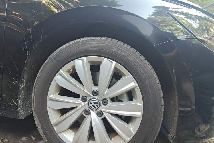 Used Volkswagen Passat 2019 330TSI Elite Edition China VI Right Front Wheel Hub