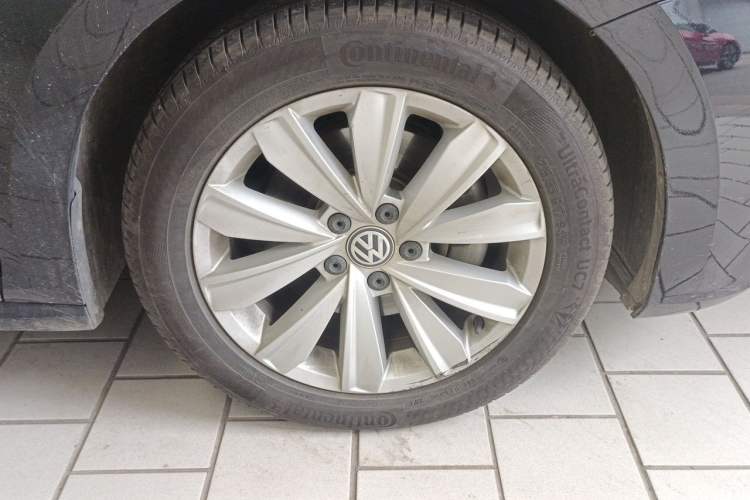 Used Volkswagen Passat 2019 330TSI Elite Edition China V Standard Right Front Wheel Hub