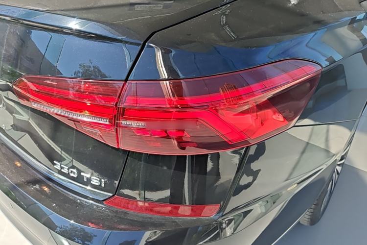 Used Volkswagen Passat 2019 330TSI Prestige Edition China VI Standard Right Rear Taillight