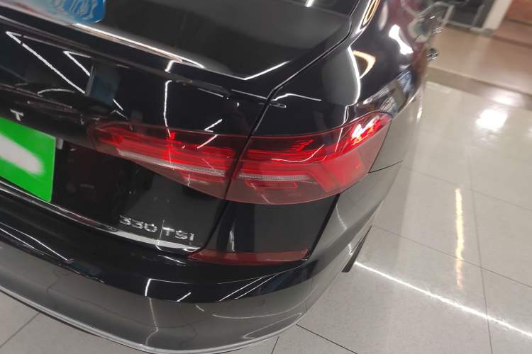 Used Volkswagen Passat 2019 330TSI Luxury Edition China VI Standard Right Rear Taillight