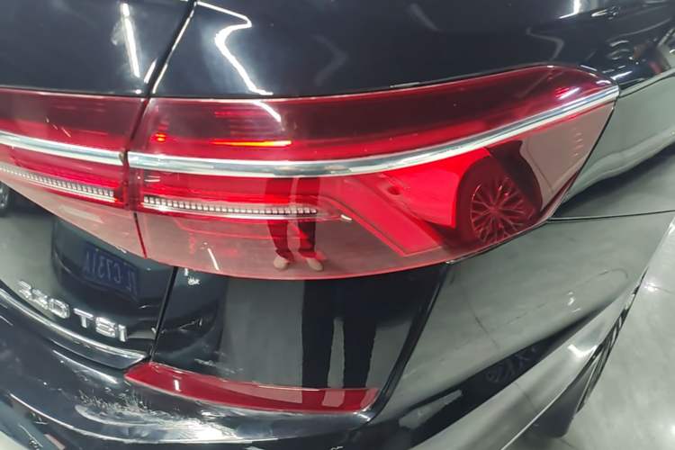 Used Volkswagen Passat 2019 330TSI Luxury Edition China VI Standard Right Rear Taillight