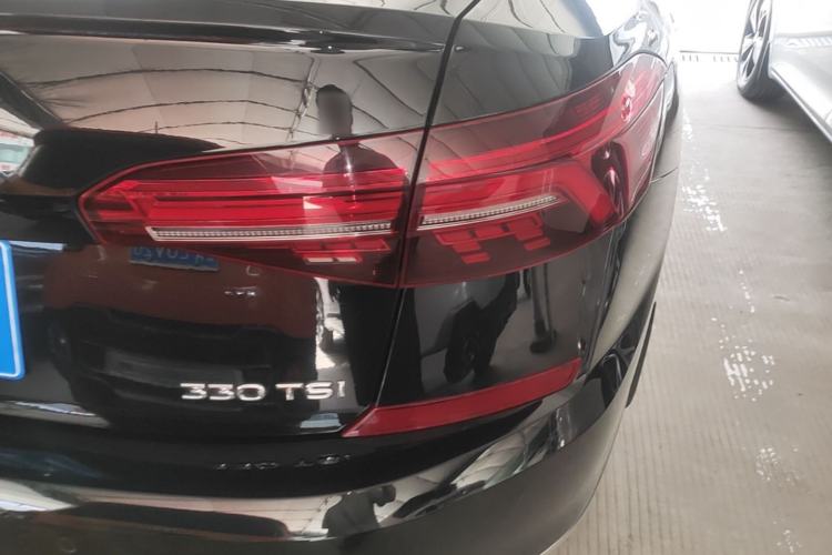 Used Volkswagen Passat 2019 330TSI Elite Edition China VI Right Rear Taillight