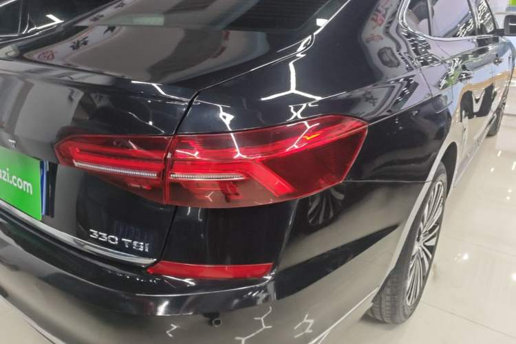 Used Volkswagen Passat 2019 330TSI Luxury Edition China VI Standard Right Rear Taillight