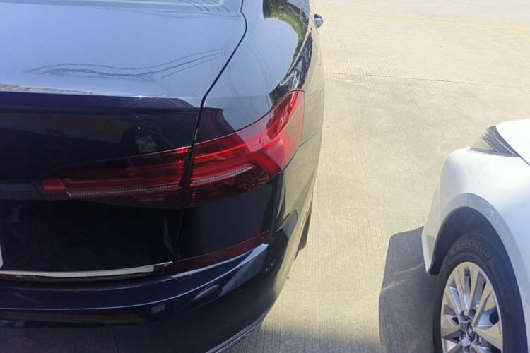 Used Volkswagen Passat 2019 280TSI Business Edition China VI Right Rear Taillight