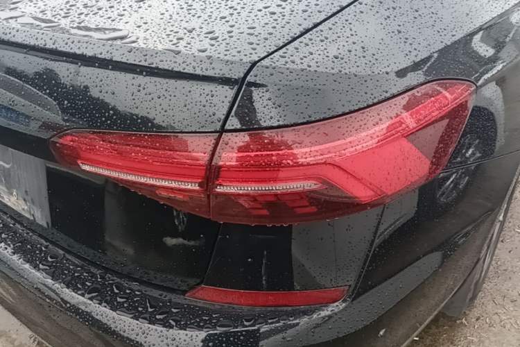 Used Volkswagen Passat 2019 330TSI Elite Edition China V Standard Right Rear Taillight