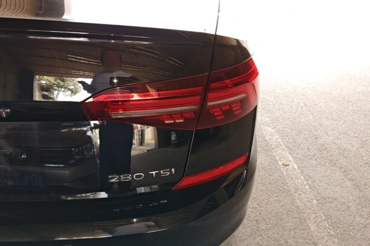 Used Volkswagen Passat 2019 280TSI Business Edition China VI Right Rear Taillight