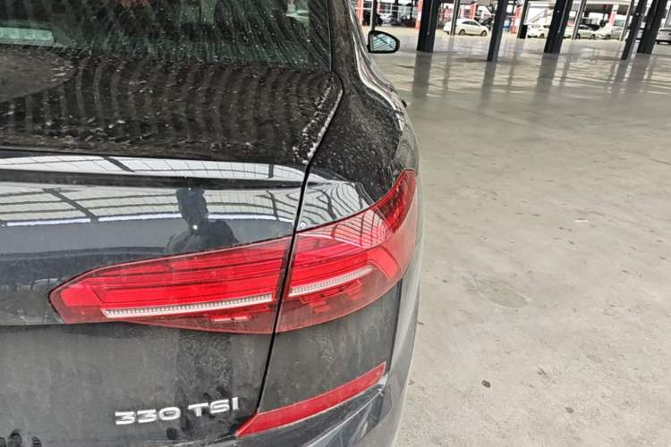Used Volkswagen Passat 2019 330TSI Elite Edition China VI Right Rear Taillight