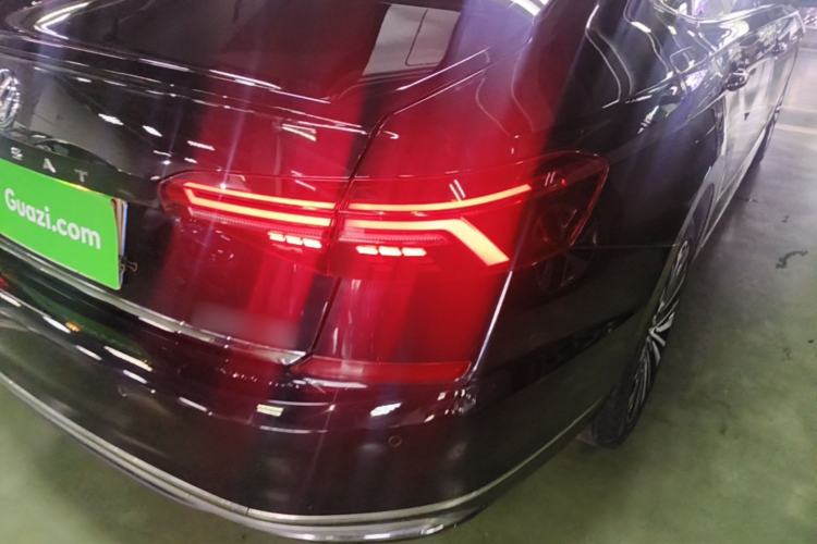 Used Volkswagen Passat 2019 330TSI Luxury Edition China V Standard Right Rear Taillight