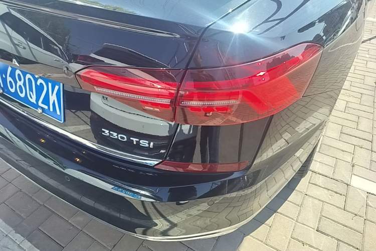 Used Volkswagen Passat 2019 330TSI Luxury Edition China V Standard Right Rear Taillight