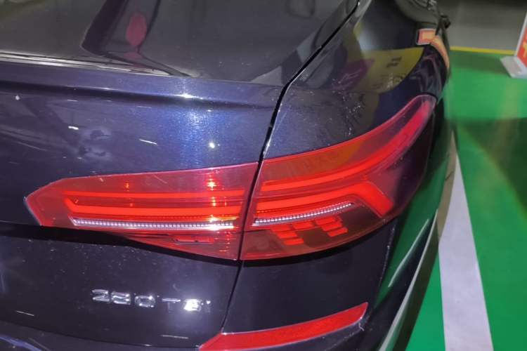 Used Volkswagen Passat 2019 280TSI Business Edition China VI Right Rear Taillight