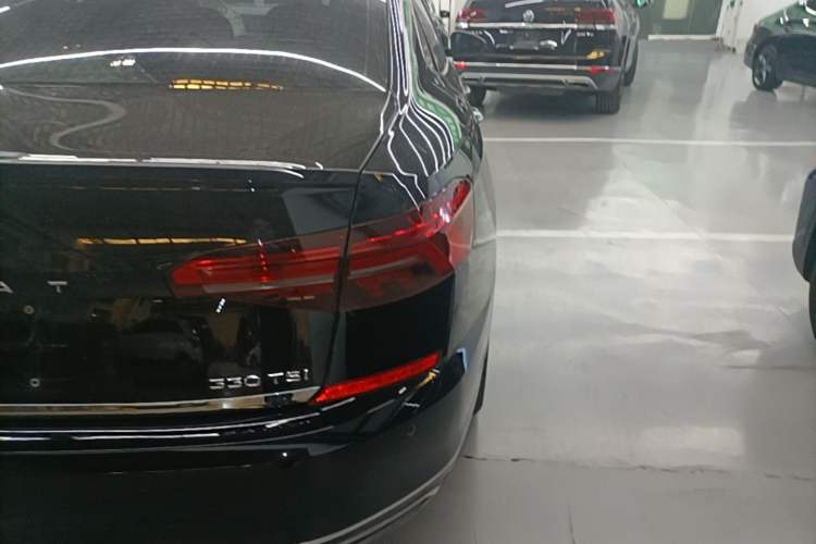 Used Volkswagen Passat 2019 330TSI Luxury Edition China VI Standard Right Rear Taillight