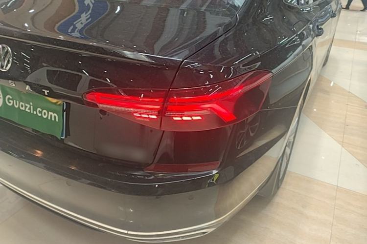 Used Volkswagen Passat 2019 330TSI Elite Edition China VI Right Rear Taillight