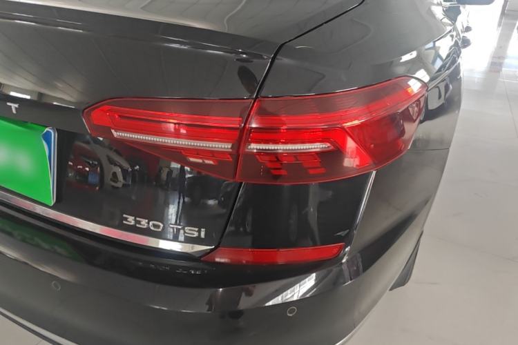 Used Volkswagen Passat 2019 330TSI Elite Edition China VI Right Rear Taillight