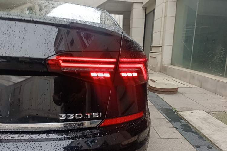 Used Volkswagen Passat 2019 330TSI Luxury Edition China VI Standard Right Rear Taillight