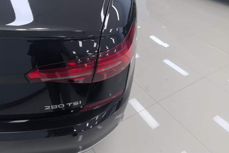 Used Volkswagen Passat 2019 280TSI Business Edition China VI Right Rear Taillight