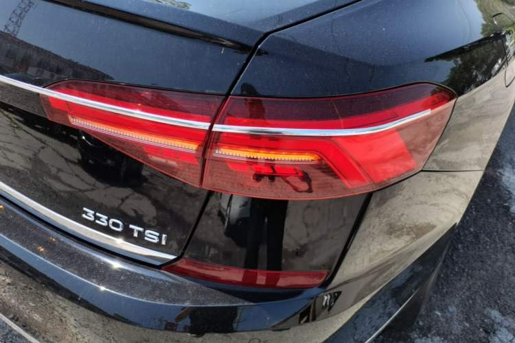 Used Volkswagen Passat 2019 330TSI Luxury Edition China VI Standard Right Rear Taillight