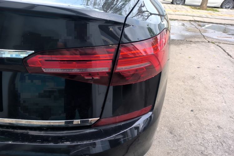 Used Volkswagen Passat 2019 280TSI Business Edition China VI Right Rear Taillight