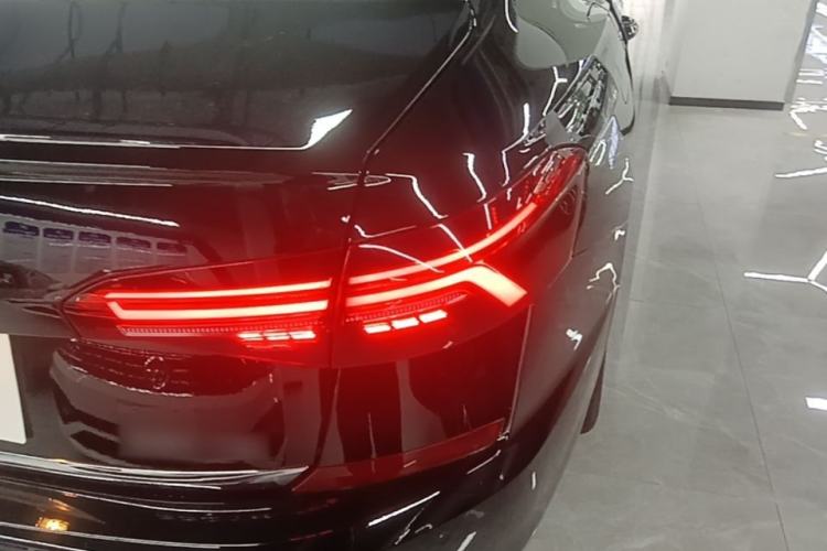Used Volkswagen Passat 2019 330TSI Luxury Edition China V Standard Right Rear Taillight