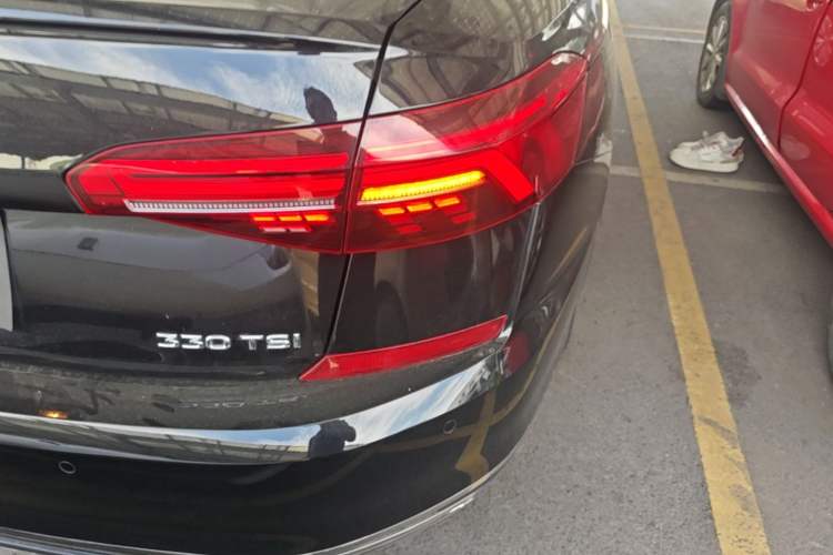 Used Volkswagen Passat 2019 330TSI Elite Edition China V Standard Right Rear Taillight