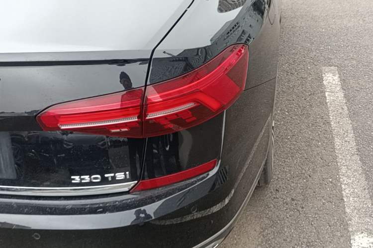 Used Volkswagen Passat 2019 330TSI Luxury Edition China VI Standard Right Rear Taillight