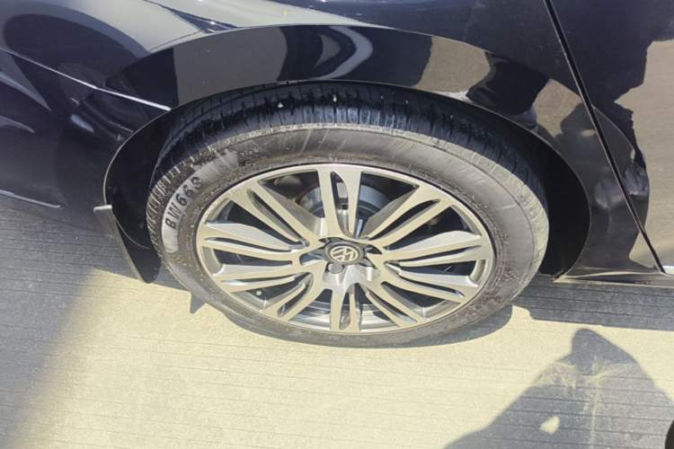 Used Volkswagen Passat 2019 280TSI Business Edition China VI Right Rear Wheel Hub