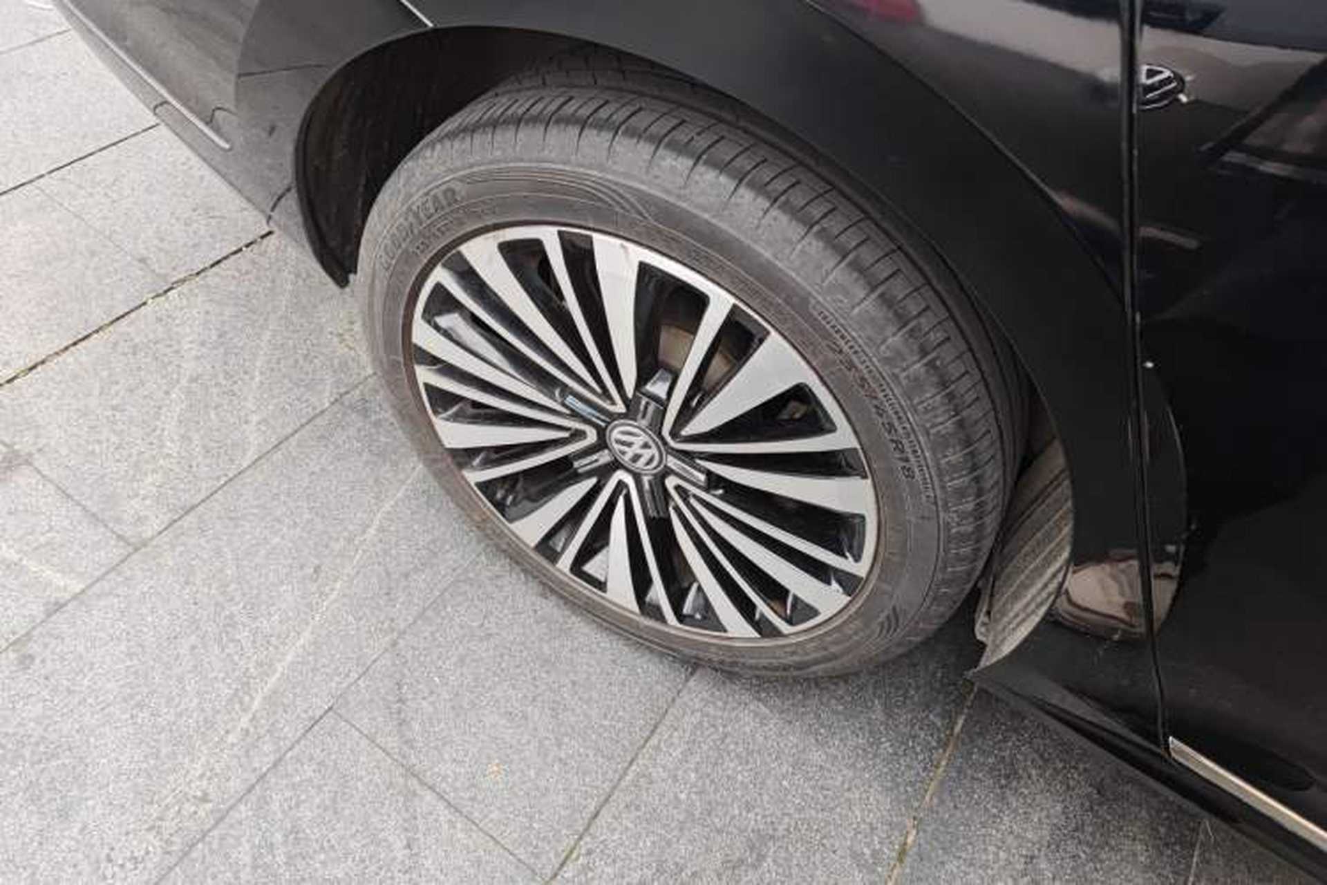 Used Volkswagen Passat 2019 330TSI Prestige Edition China V Standard Right Rear Wheel Hub
