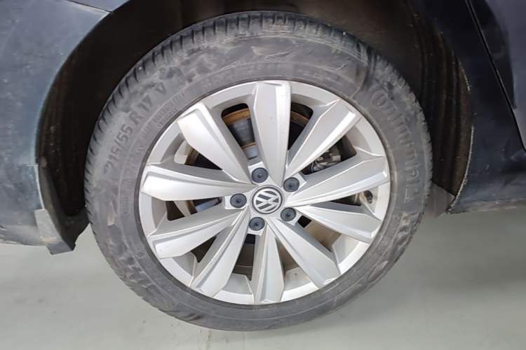 Used Volkswagen Passat 2019 280TSI Elite Edition China VI Standard Right Rear Wheel Hub