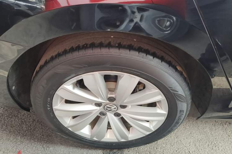 Used Volkswagen Passat 2019 330TSI Elite Edition China V Standard Right Rear Wheel Hub
