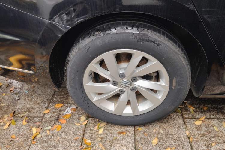 Used Volkswagen Passat 2019 280TSI Business Edition China VI Right Rear Wheel Hub