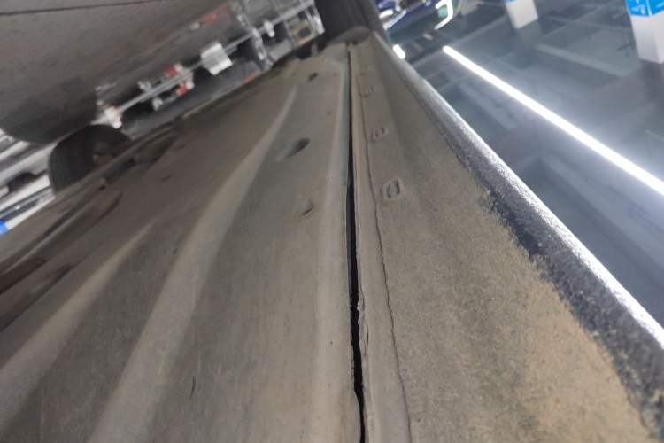 Used Volkswagen Passat 2019 330TSI Luxury Edition China VI Standard Right Side Sill