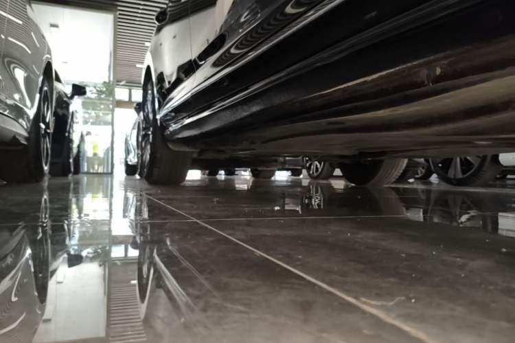 Used Volkswagen Passat 2019 330TSI Luxury Edition China VI Standard Right Side Sill