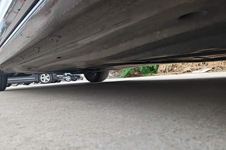 Used Volkswagen Passat 2019 380TSI Luxury Edition China VI Standard Right Side Sill