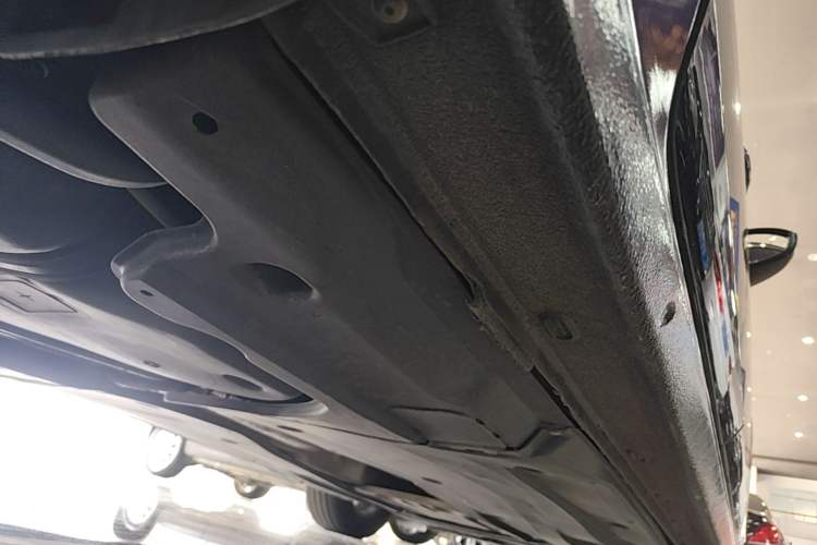 Used Volkswagen Passat 2019 280TSI Business Edition China VI Right Side Sill