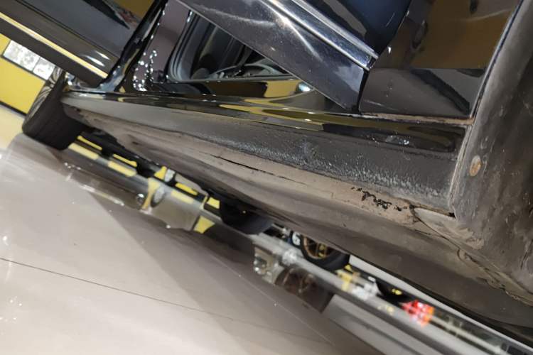Used Volkswagen Passat 2019 330TSI Luxury Edition China VI Standard Right Side Sill