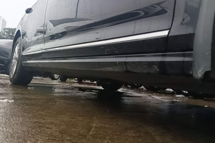 Used Volkswagen Passat 2019 330TSI Elite Edition China V Standard Right Side Sill