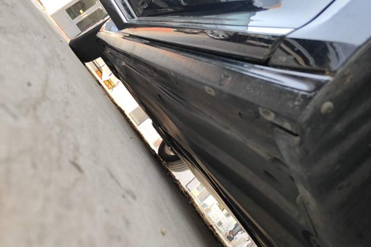 Used Volkswagen Passat 2019 330TSI Elite Edition China VI Right Side Sill