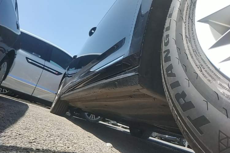 Used Volkswagen Passat 2019 280TSI Business Edition China VI Right Side Sill